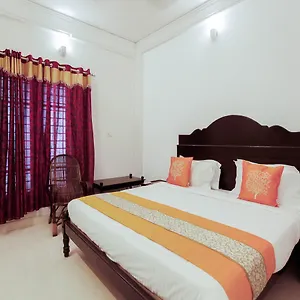 https://oyo-4867-royal-homes.kerala-hotels.net