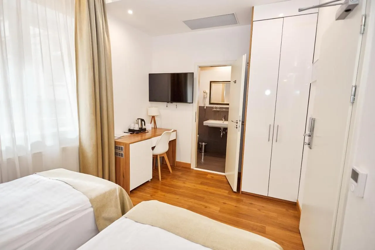 Hotel Garden Court Praga