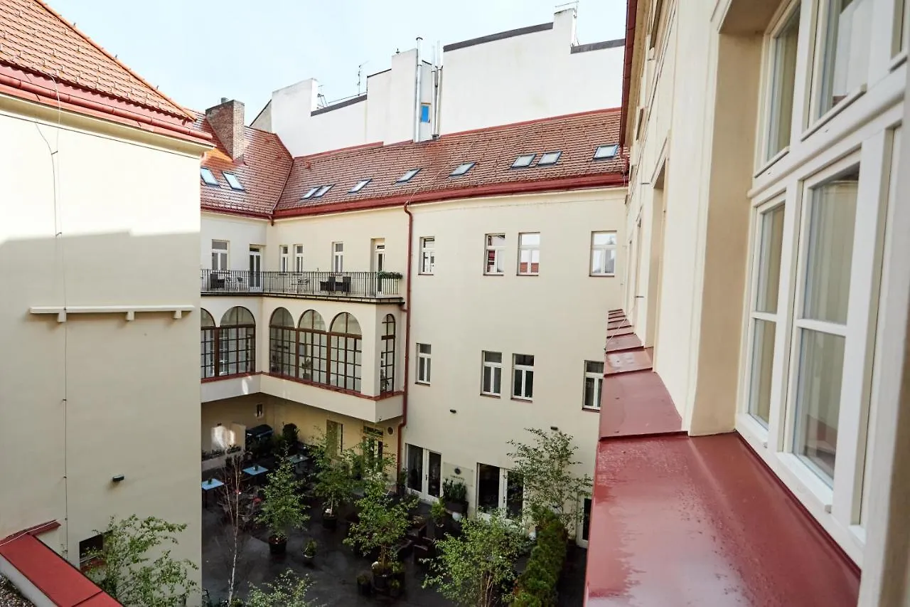 Hotel Garden Court Prague