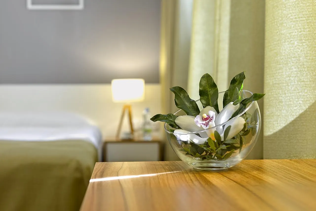 Hotel Garden Court Prague Czech Republic
